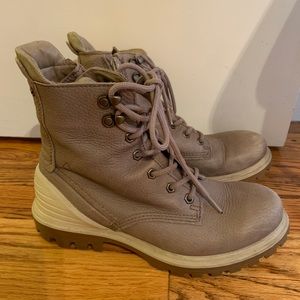 Ecco taupe leather boots, lace up